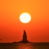 立神岩と夕日2