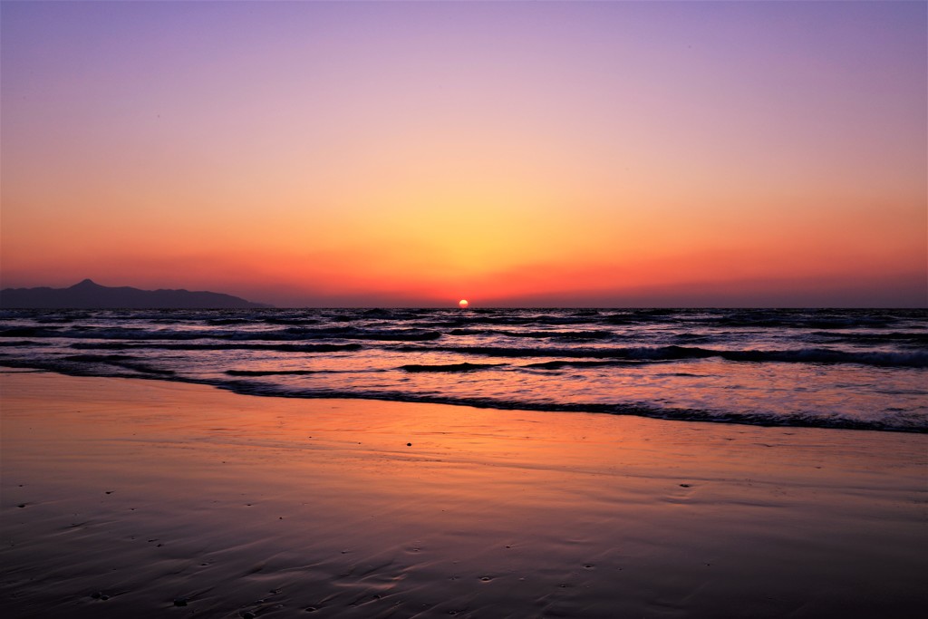 夕日が海に沈む時