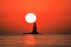 立神岩と夕日