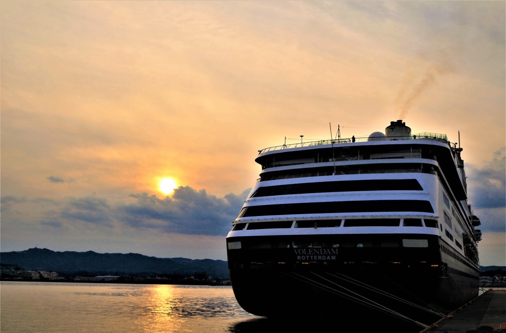 MS VOLENDAM よ また逢う日まで