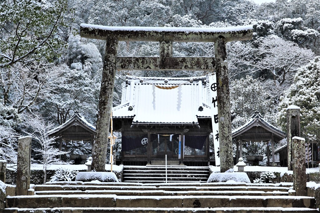 竹田神社の雪景色