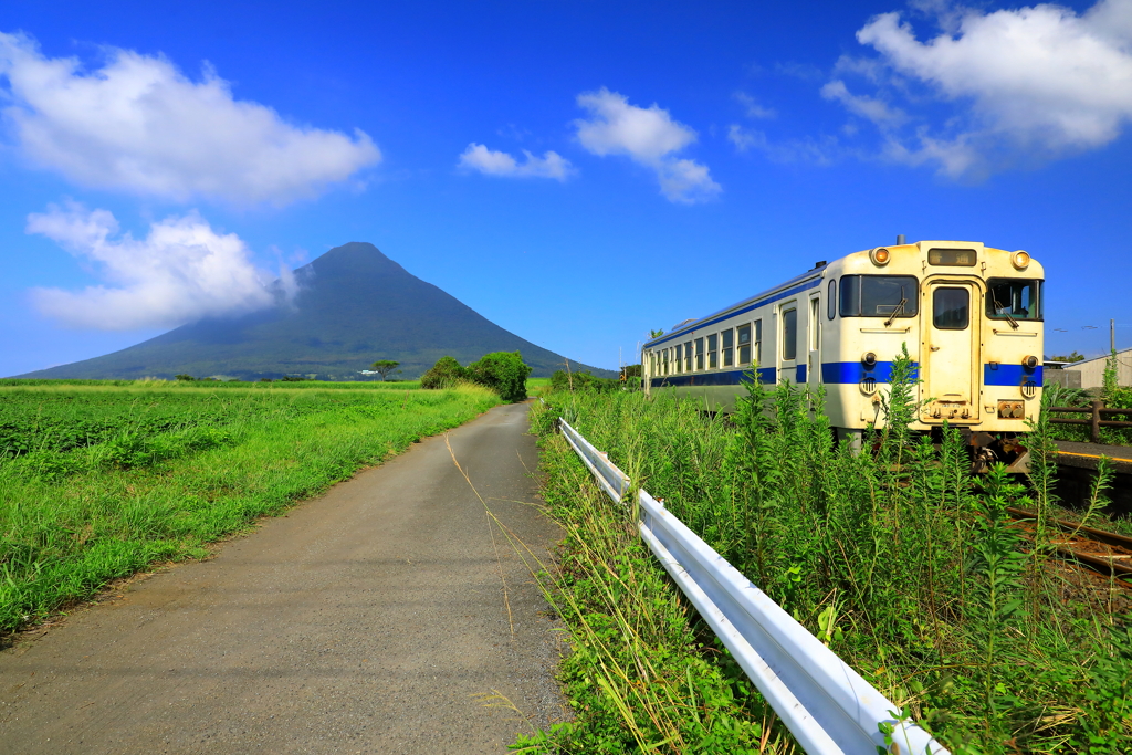 開聞岳と指宿枕崎線