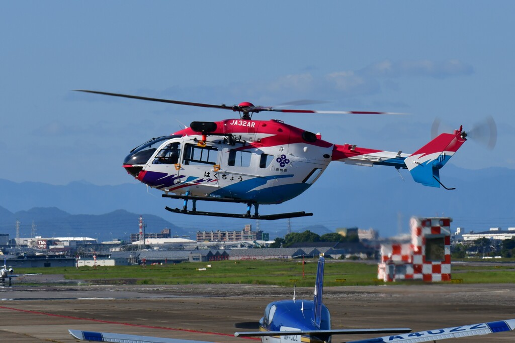 ＪＡ32AR　島根県防災ヘリ　はくちょう