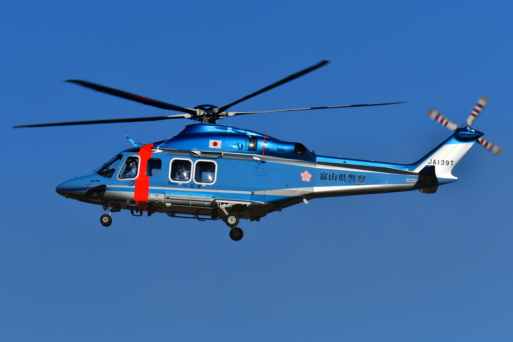 JA139T　富山県警　つるぎ