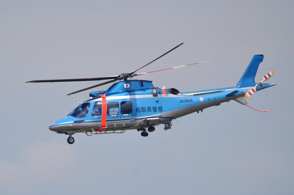 ＪＡ39ＧＥ　鳥取県警　さきゅう