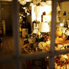 真夜中の秘め事・・・"Whispers Behind the Glass"