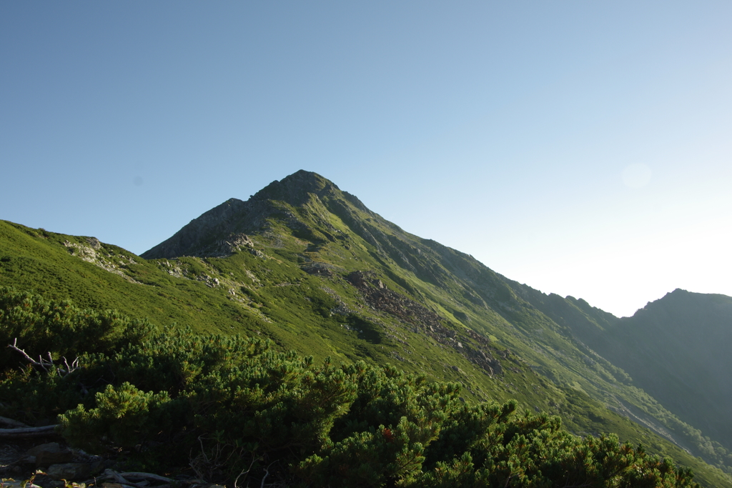 北岳山荘からの北岳