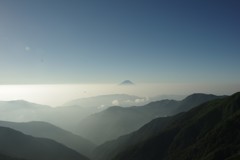 北岳山荘から見える富士山