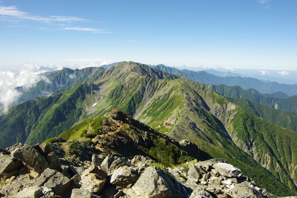 北岳山頂からの南アルプス