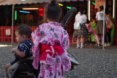 縁日の姉弟