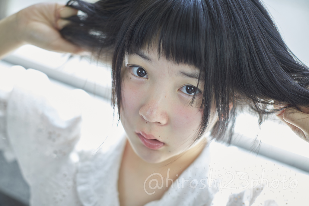 model AYA ぱっつん少女