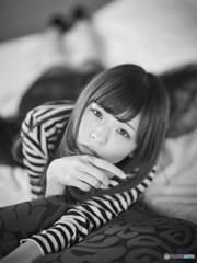 少女A  寝転がる 6
