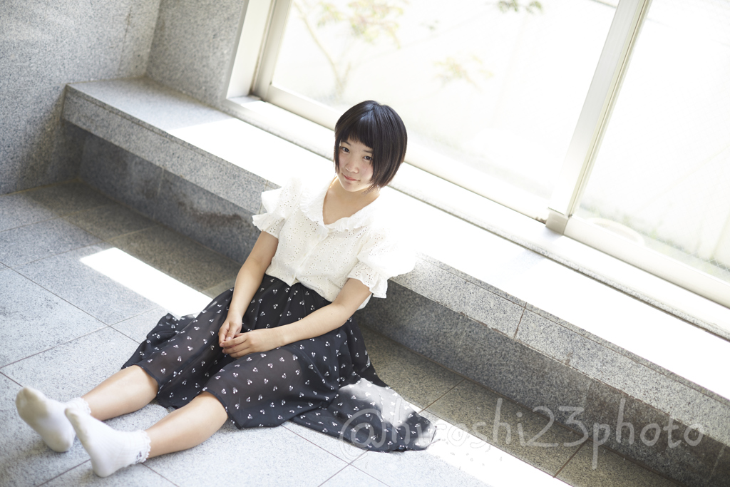 model AYA ぱっつん少女