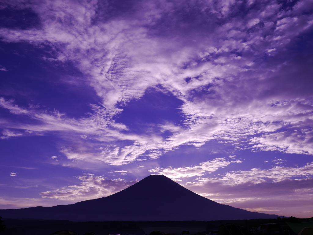 夜明けの富士山