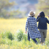 母娘と菜の花畑