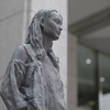 「mari」_東京都庁都民広場