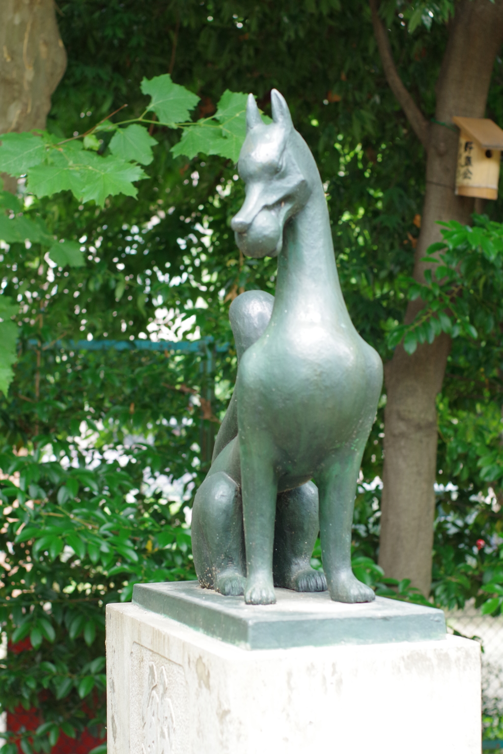 稲荷様の狐_藤神稲荷神社