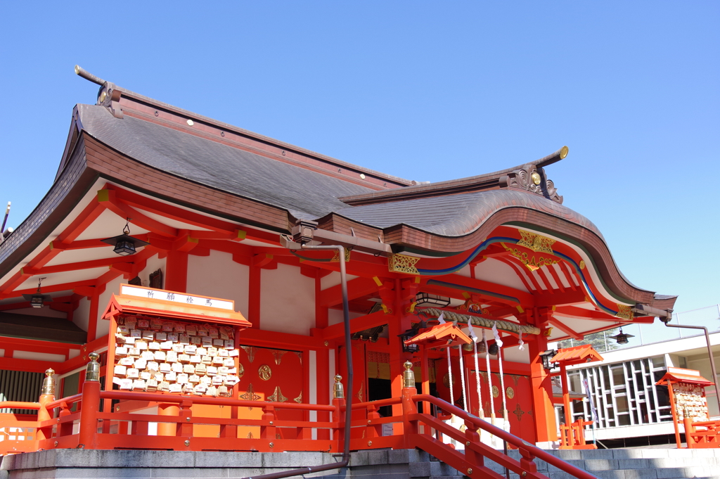 拝殿_花園神社