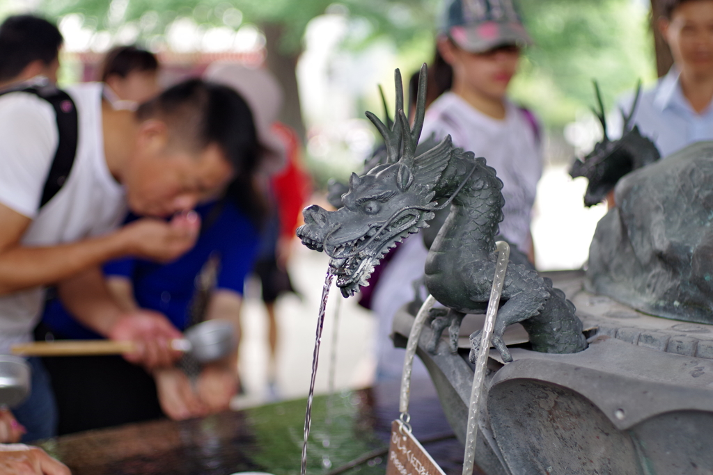 手水舎_龍_浅草寺