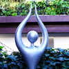 モニュメント_岡本太郎記念館