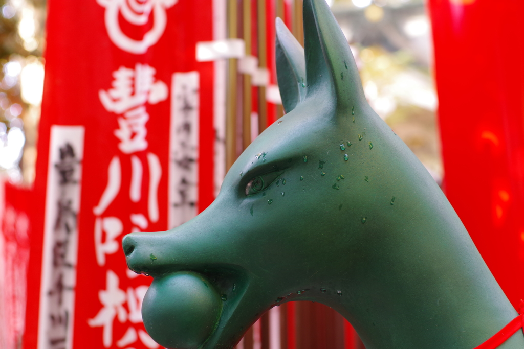 稲荷様の狐_豊川稲荷東京別院