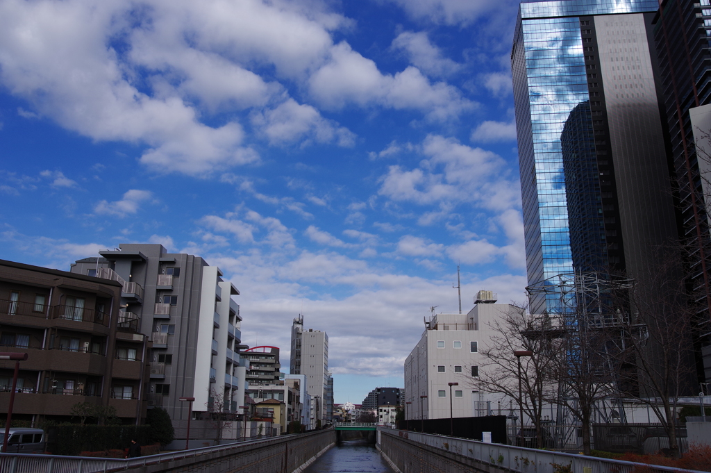 青空と神田川