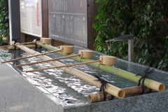 手水舎_赤城神社(神楽坂)