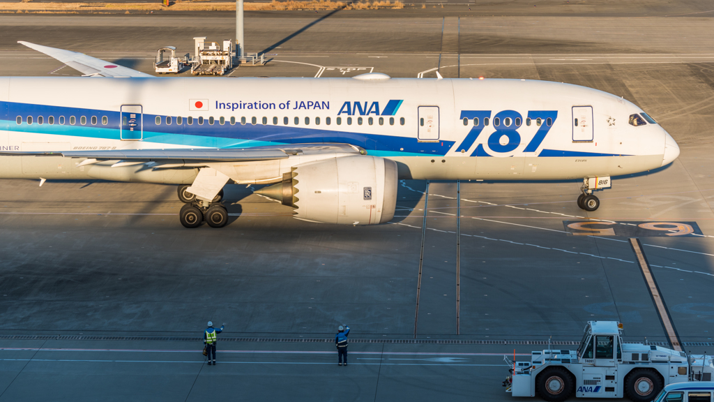 旅立つ船をお見送り
