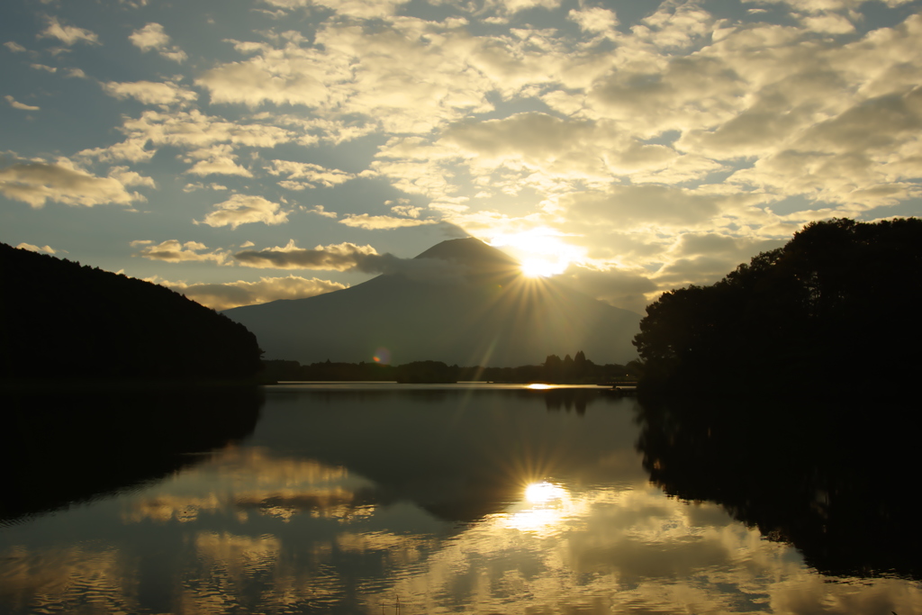 富士よりいづる太陽