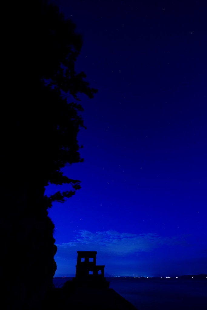 青い夜