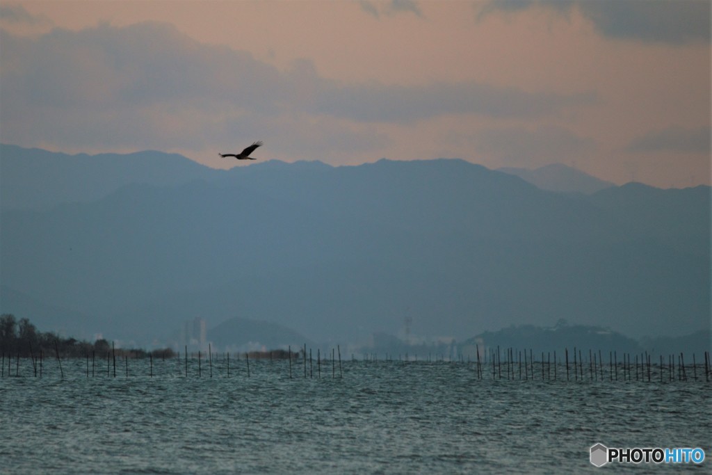 琵琶湖の夕暮れ・冬