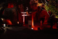 赤い神社