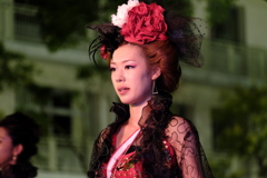 ほほを伝う汗。