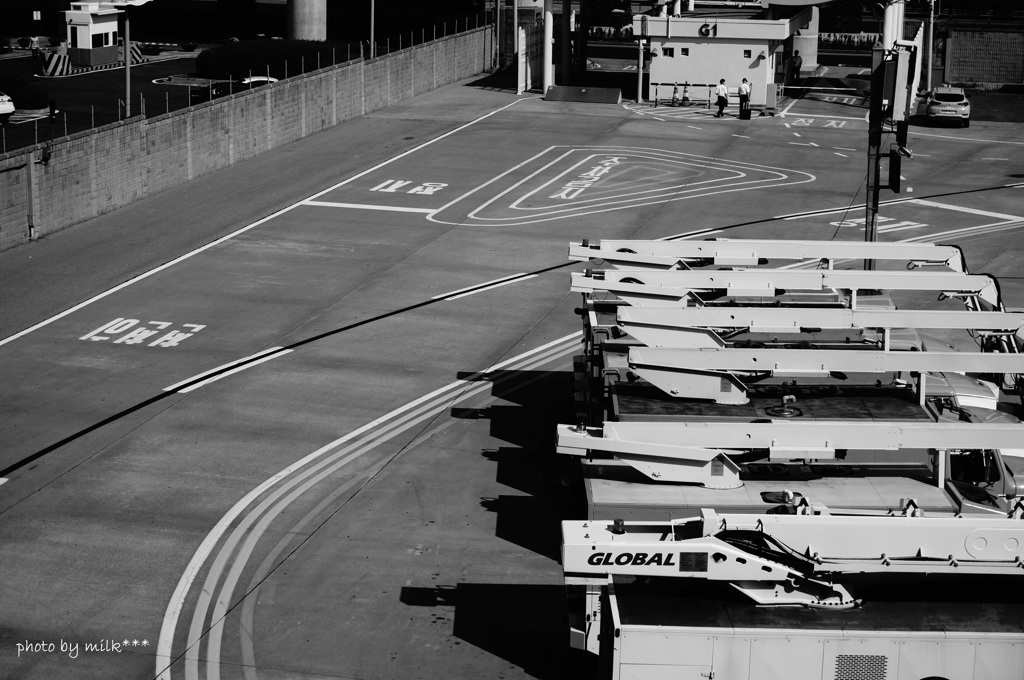 AIRPORT