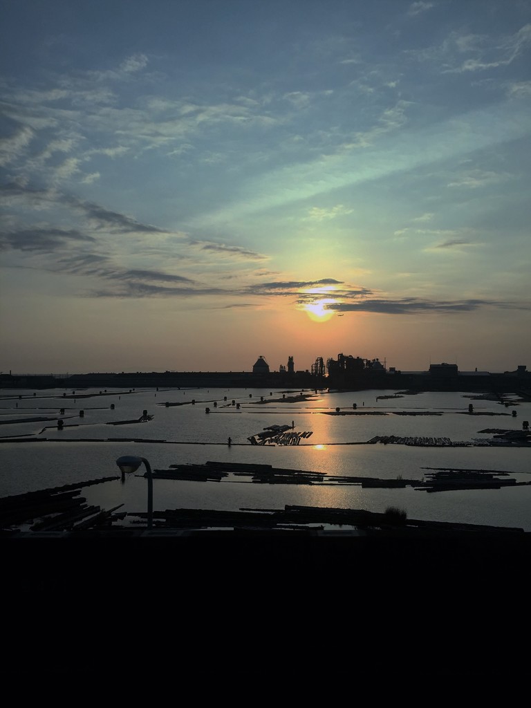 ちぬの海夕景