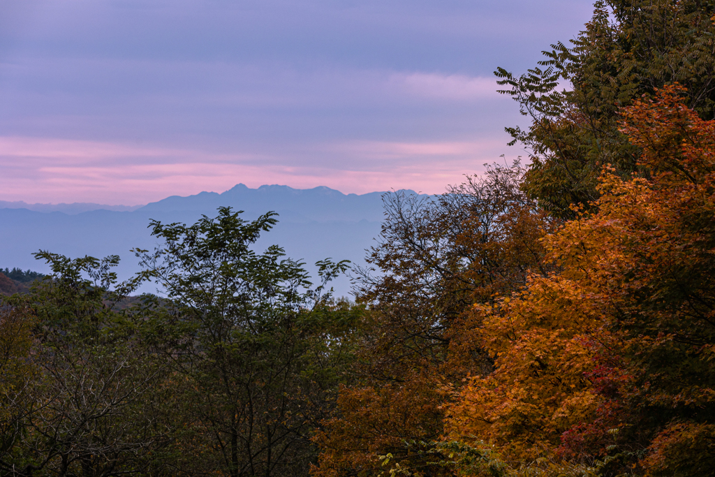 夕焼けと紅葉