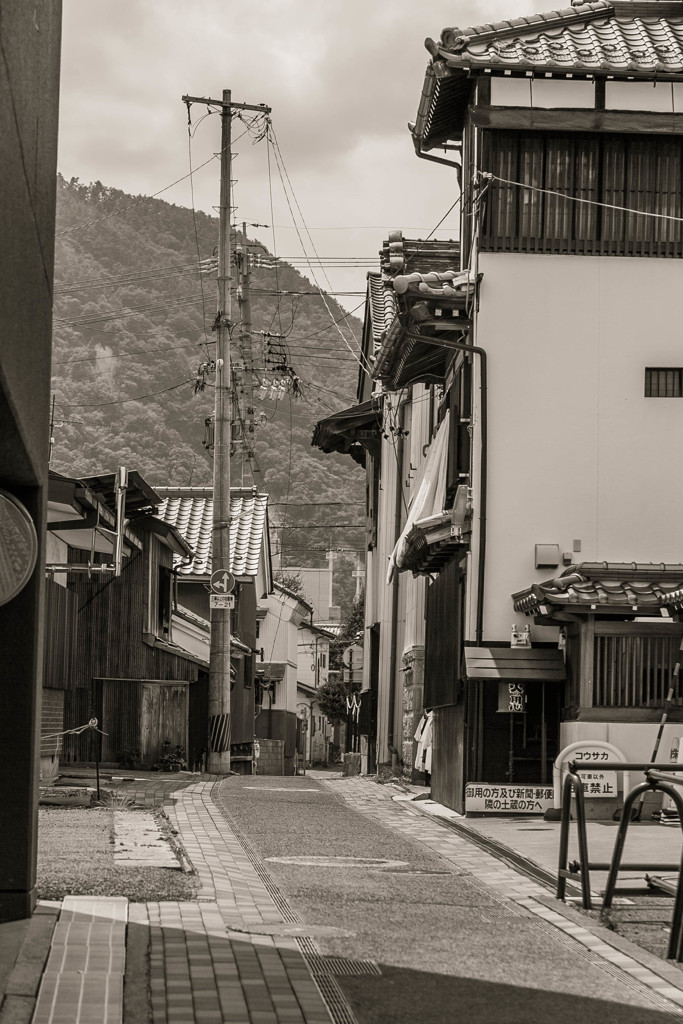 大門町