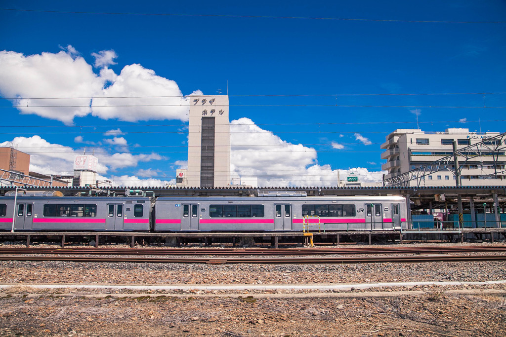 横手駅ホーム風景