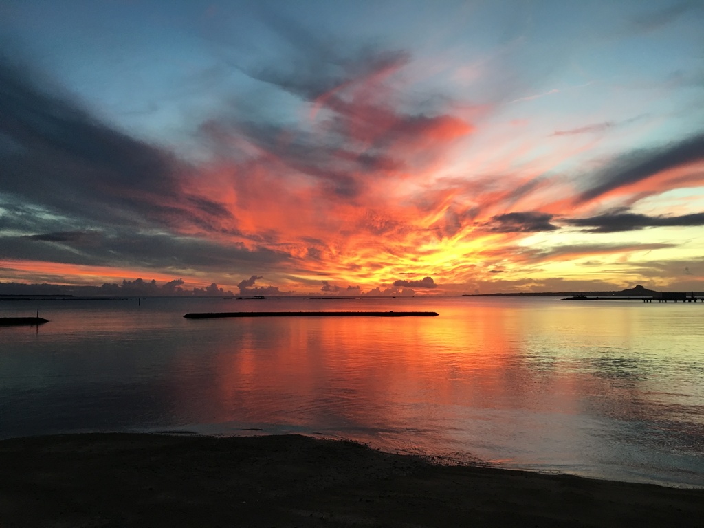 夕日 沖縄にて