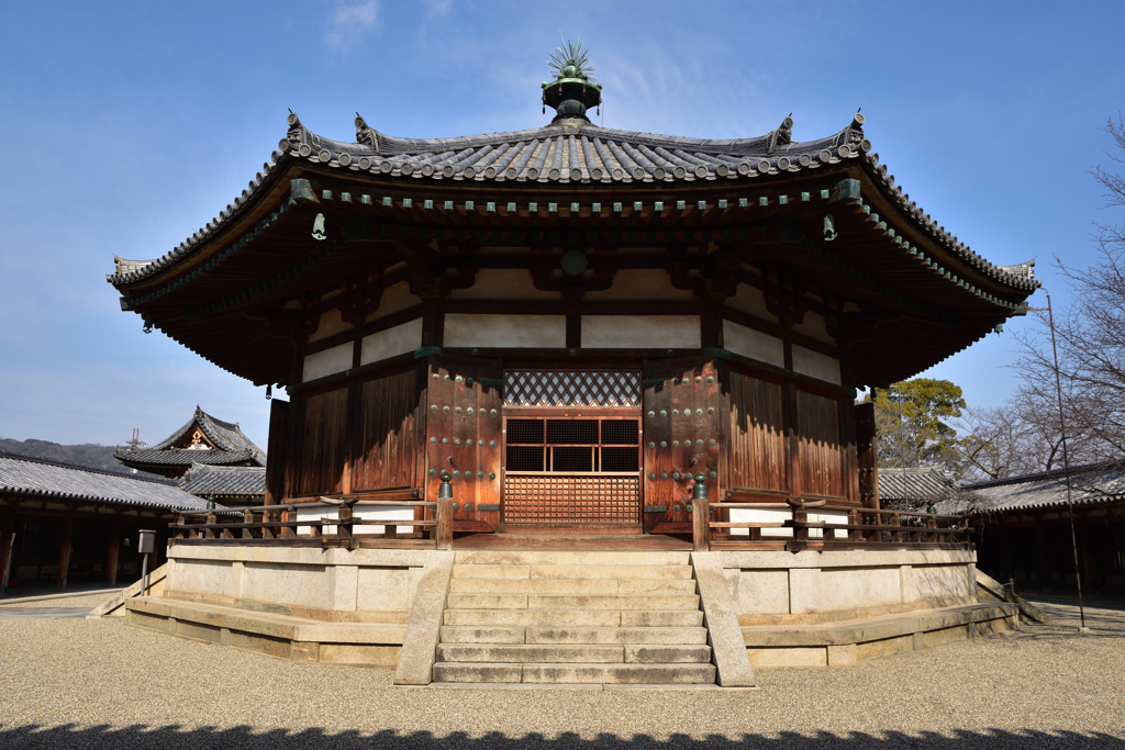 法隆寺　夢殿
