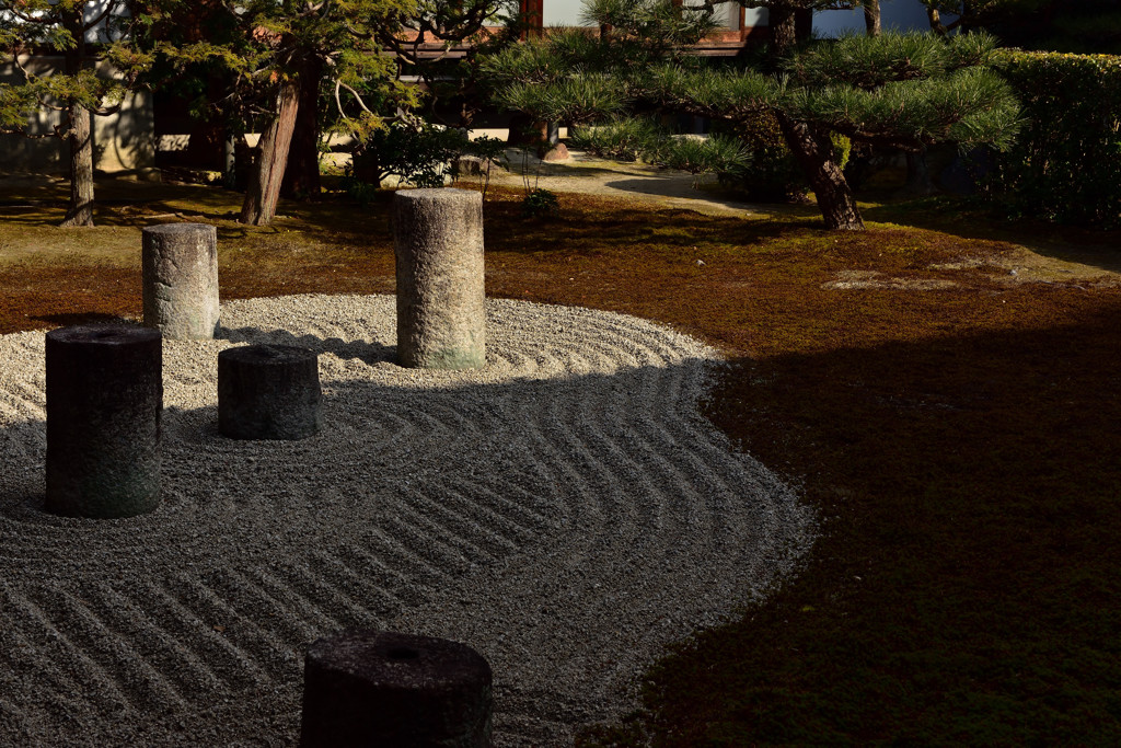 八相の庭　東庭