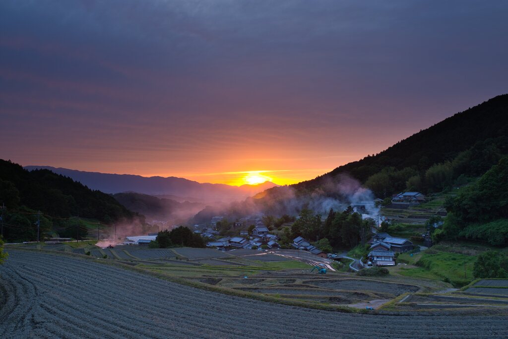 原風景に陽が沈む　壱