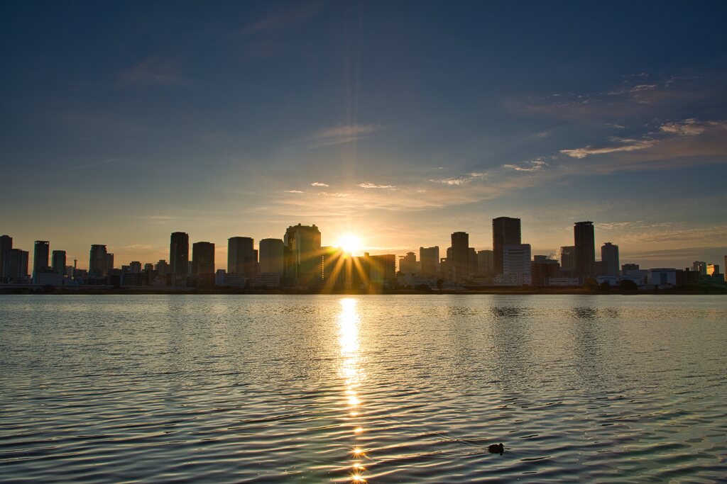 淀川に陽が昇る