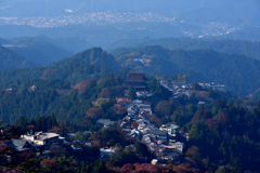 花屋倉展望台付近からの金峯山寺