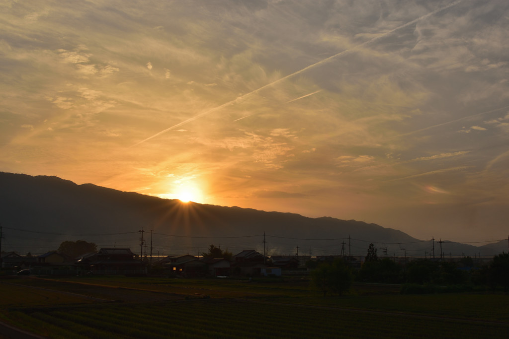 大和の夕暮れ