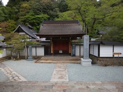 春の室生寺