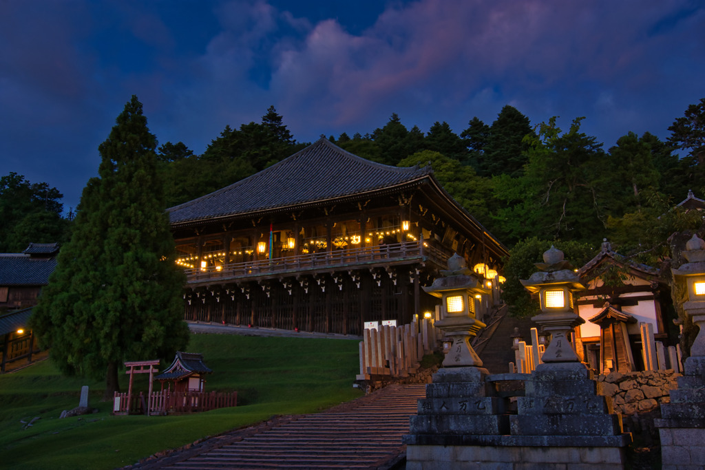 夕刻の二月堂
