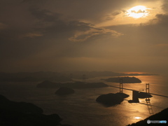 夕暮れの来島海峡大橋