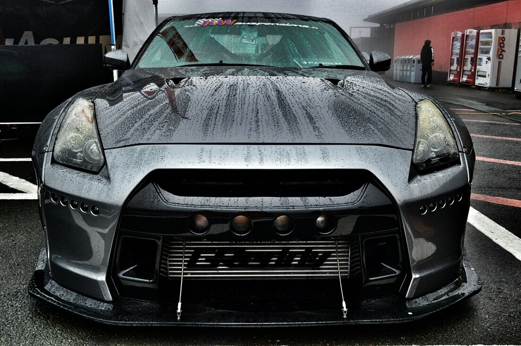 DARK GT-R