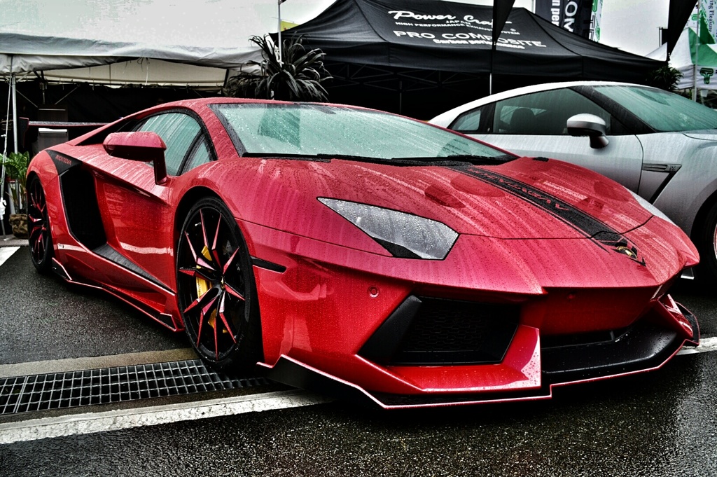 LAMBORGHINI